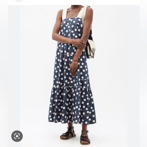 ISO this Lee Matthews polka dot dress!